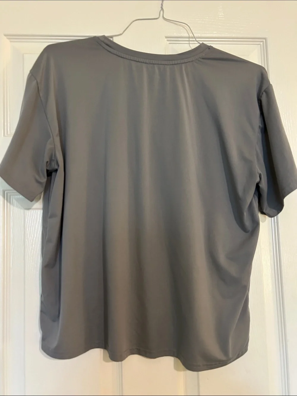 OrangeTheory Boxy Gray Short-Sleeve Women's Top - performance material - Picture 4 of 5